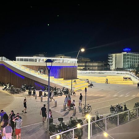 Hotel Columbia Frontemare Rimini Exteriér fotografie
