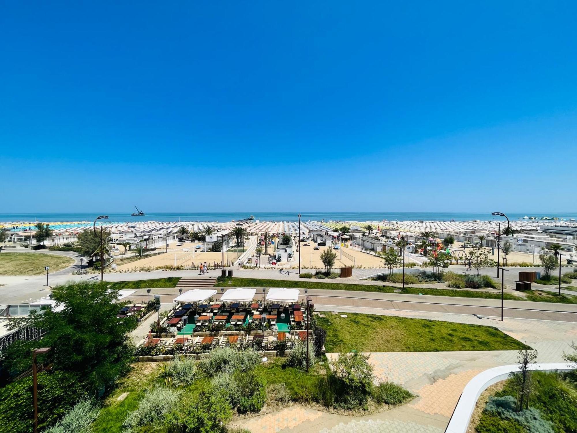 Hotel Columbia Frontemare Rimini Exteriér fotografie